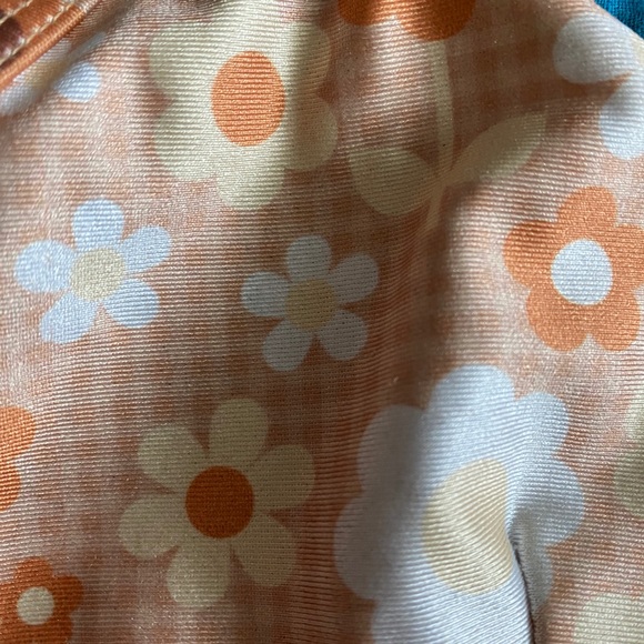 Bikini - Picture 5 of 6